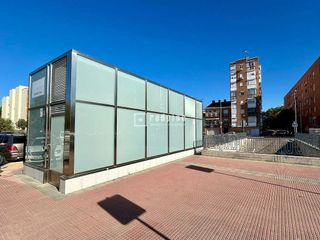 Garaje en venta en San Isidro - Los Almendros en Alcalá de Henares