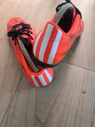 Zapatillas Adidas Naranja y Negro