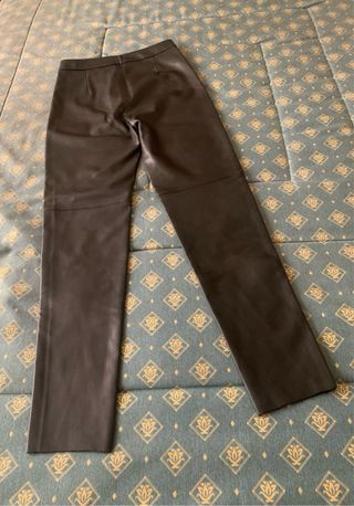 Pantalón polipiel negro