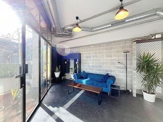 Local comercial en venta en El Parc i la Llacuna del Poblenou en Barcelona