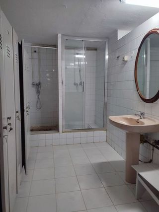 Nave industrial en venta en Ciutat Meridiana en Barcelona