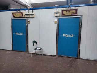 Nave industrial en venta en Ciutat Meridiana en Barcelona