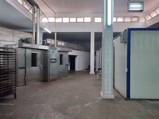 Nave industrial en venta en Ciutat Meridiana en Barcelona