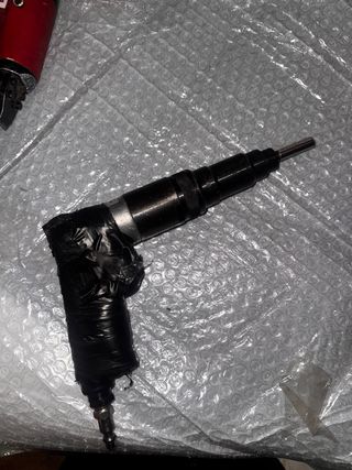 Atornillador Neumático LARWIND y otro