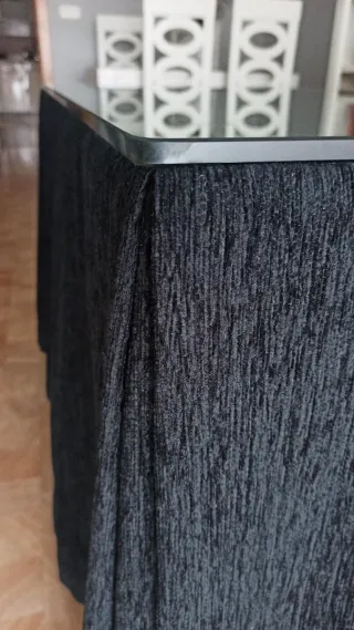 Mesa Forja Cristal Negra con Enaguas