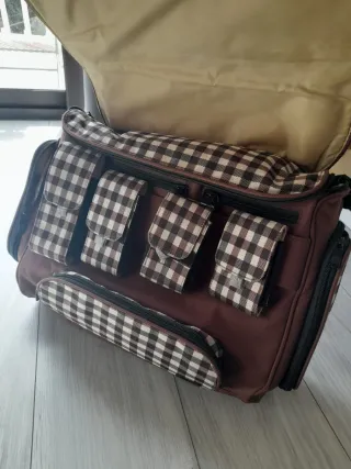 Borsa a tracolla spaziosa marrone