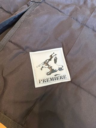 Manta (nueva) caballo 100g Premiere