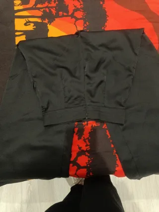 Pantalón raso ancho negro
