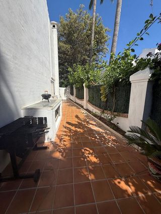 Casa adosada en alquiler en Lomas de Marbella Club - Puente Romano en Marbella