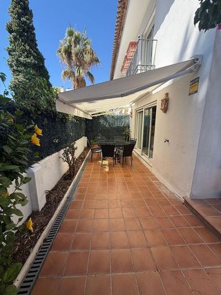 Casa adosada en alquiler en Lomas de Marbella Club - Puente Romano en Marbella