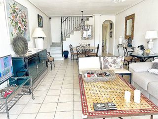 Casa adosada en venta en Bernabéu - Santa Pola Este en Santa Pola