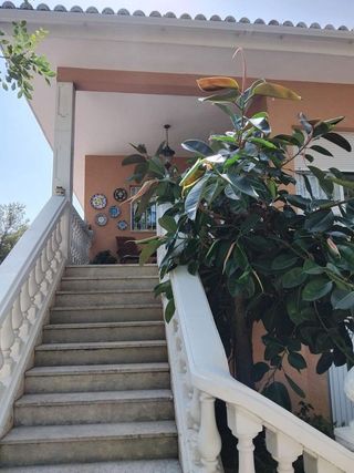 Chalet en venta en Zona Urbanizaciones en Alzira