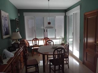 Chalet en venta en Zona Urbanizaciones en Alzira