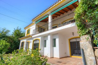 Casa adosada en venta en Calahonda en Mijas