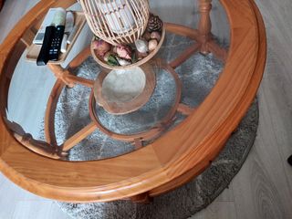 Mesa centro madera pino miel cristal