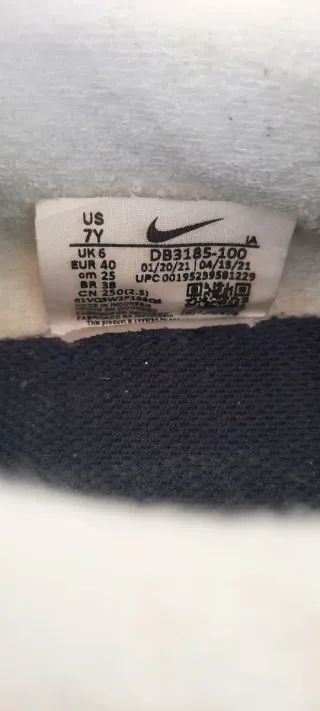 Zapatillas Nike Mujer Blancas y Rosas