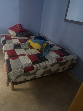 Cama con colchon