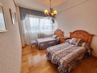 Piso en alquiler en Hospital - G3 - G2 en Burgos