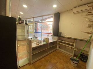 Local comercial en alquiler en Silla