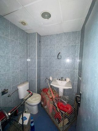 Local comercial en alquiler en Silla