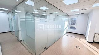 Oficina en alquiler en El Viso en Madrid
