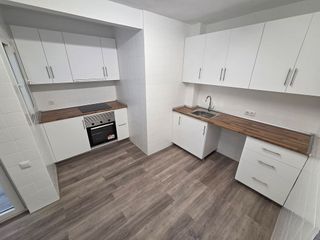 Piso en alquiler en Ensanche - Diputación en Alicante