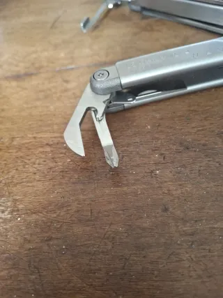 Leatherman Wave multiutensile