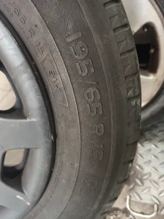 4 Neumáticos Michelin Energy Saver 195/65 R15 E