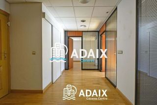 Oficina en venta en Centro en Cáceres