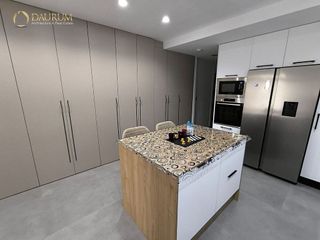 Piso en venta en Campoamor en Alicante