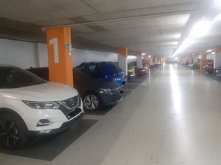 Garaje en alquiler en Parc Bosc - Castell en Figueres