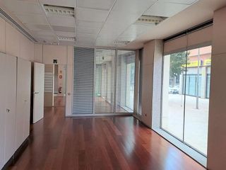 Local comercial en alquiler en Campreciós - Torre Roja en Viladecans