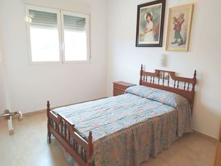 Casa adosada en venta en Hellín