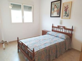 Casa adosada en venta en Hellín