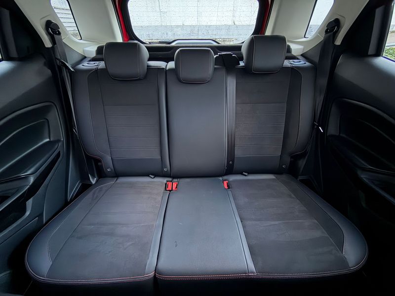 Ford EcoSport 1.0T EcoBoost S&S ST Line 2022, foto 19