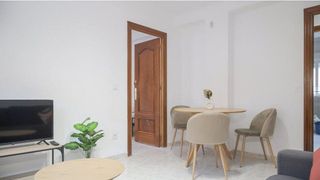 Piso en alquiler en Almendrales en Madrid