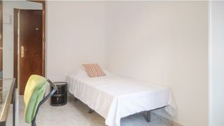 Piso en alquiler en Almendrales en Madrid