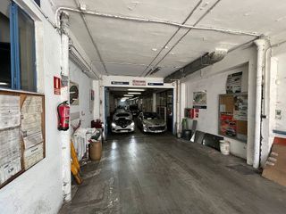 Local comercial en alquiler en Los Cármenes en Madrid