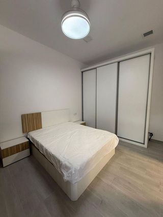 Estudio en alquiler en Palacio de Congresos - Urbadiez - Entrepuentes en Sevilla