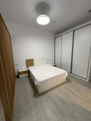 Estudio en alquiler en Palacio de Congresos - Urbadiez - Entrepuentes en Sevilla