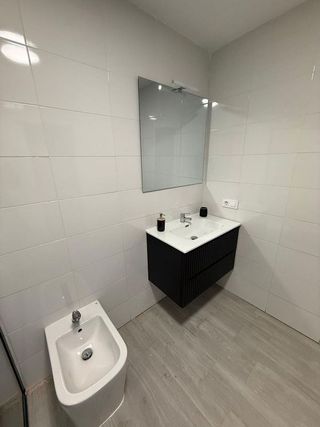 Estudio en alquiler en Palacio de Congresos - Urbadiez - Entrepuentes en Sevilla