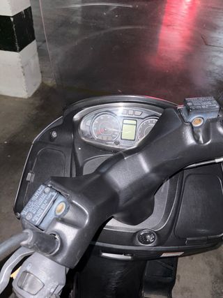 Suzuki Burgman 125 Gris Automática