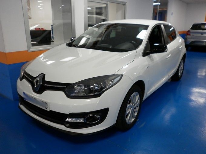 Renault Megane 2015 - foto 1