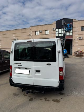 Ford Transit 2010