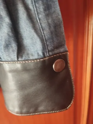 Camisa vaquera Zara con detalles polipiel