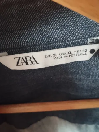 Camisa vaquera Zara con detalles polipiel