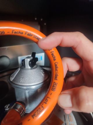 Estufa catalítica Nevercold +2 botellas de butano