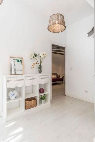 Local comercial en venta en Palos de Moguer en Madrid