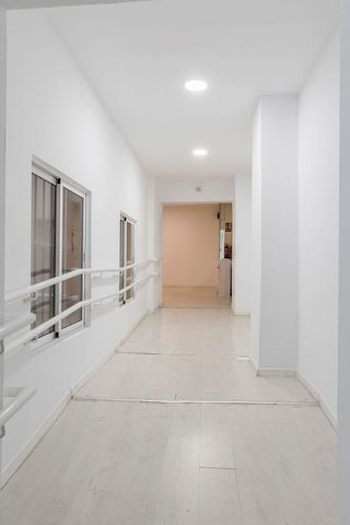 Local comercial en venta en Palos de Moguer en Madrid