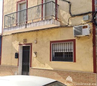 Piso en venta en Linares